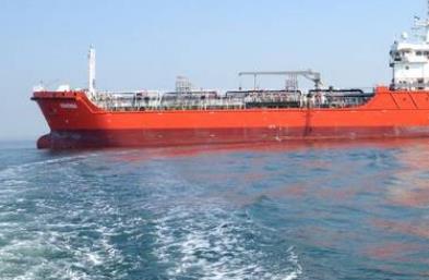 為了保證貨物質(zhì)量、人身安全等安全，在散貨船裝運(yùn)過程中的注意事項