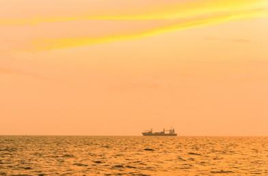 上海散貨船為國際貿(mào)易注入了動力