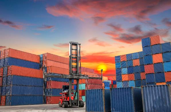 作為世界海運(yùn)業(yè)重要的一員，5000噸散貨船承載著國(guó)際貿(mào)易的繁榮