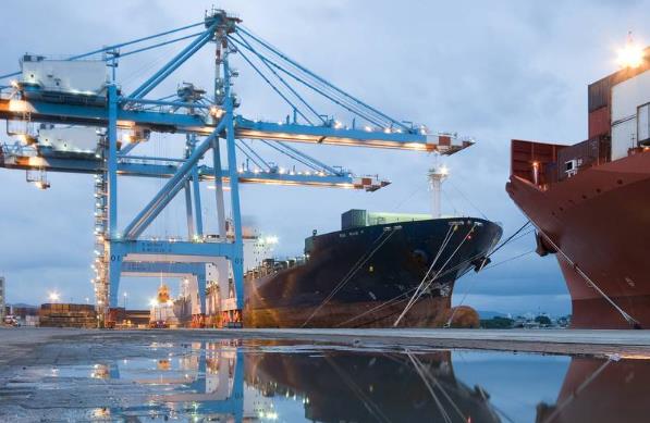 散貨船作為海上運輸領域重要組成部分，承擔運送散裝貨物的重要任務