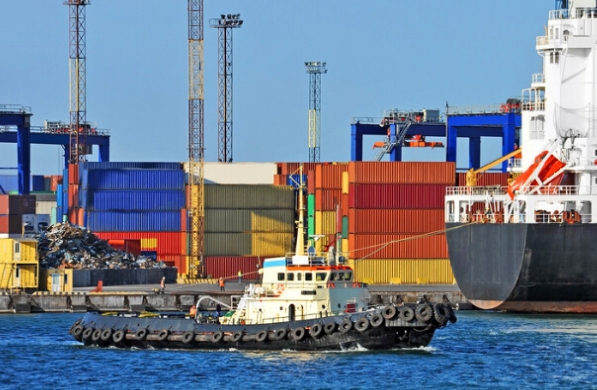 散貨船作為重要的物流載體，其價(jià)格變動一直牽動著市場的神經(jīng)