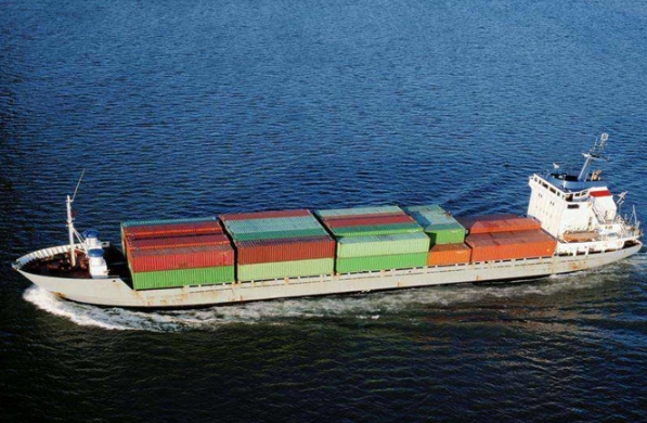 近年來散貨船價(jià)格受到多重因素的影響，呈現(xiàn)出復(fù)雜多變的態(tài)勢