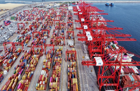 散貨船運(yùn)運(yùn)費(fèi)呈現(xiàn)出多樣化的變化趨勢(shì)，其背后的邏輯值得深入探討