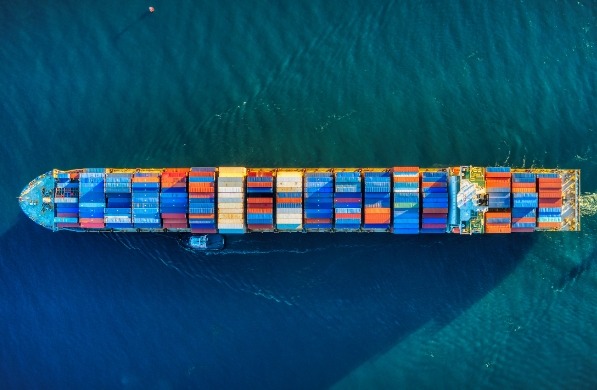 隨著全球化的深入發(fā)展，寧波散貨船將繼續(xù)在海上絲綢之路上破浪前行