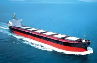 散貨船貨代通過協(xié)調(diào)和管理整個運輸過程，確保貨物安全、高效地到達目的地