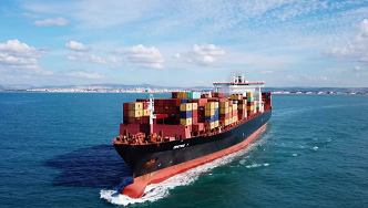 穿梭海洋的巨擘：散貨船在全球貿(mào)易中的角色與影響——從航線網(wǎng)絡到貨物流向的深度解讀