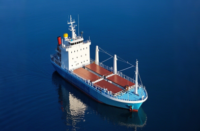 面對(duì)風(fēng)險(xiǎn)的策略：散貨船運(yùn)輸公司的風(fēng)險(xiǎn)管理之道