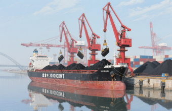 散貨船在海上 “不迷路”，多虧了散貨船公司這個 “導(dǎo)航員”